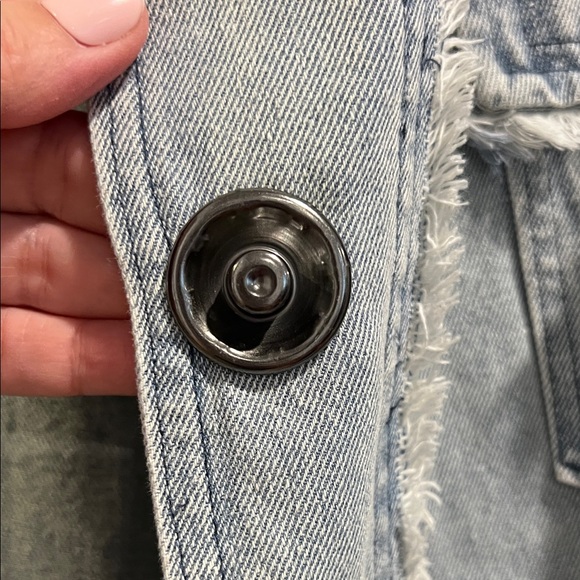 Oli & Hali NWT Blue/White Jean Jacket w oversized snap buttons and plaid sleeves - Picture 9 of 16